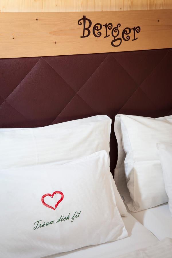 Familienhotel Berger Sankt Jakob im Walde Extérieur photo